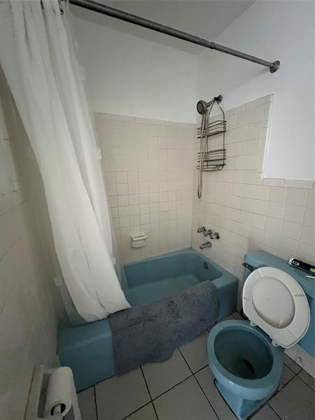 Building Photo - 1812 E Oakland Park Blvd