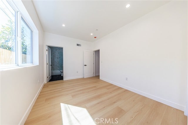 Building Photo - 2426 S West View St