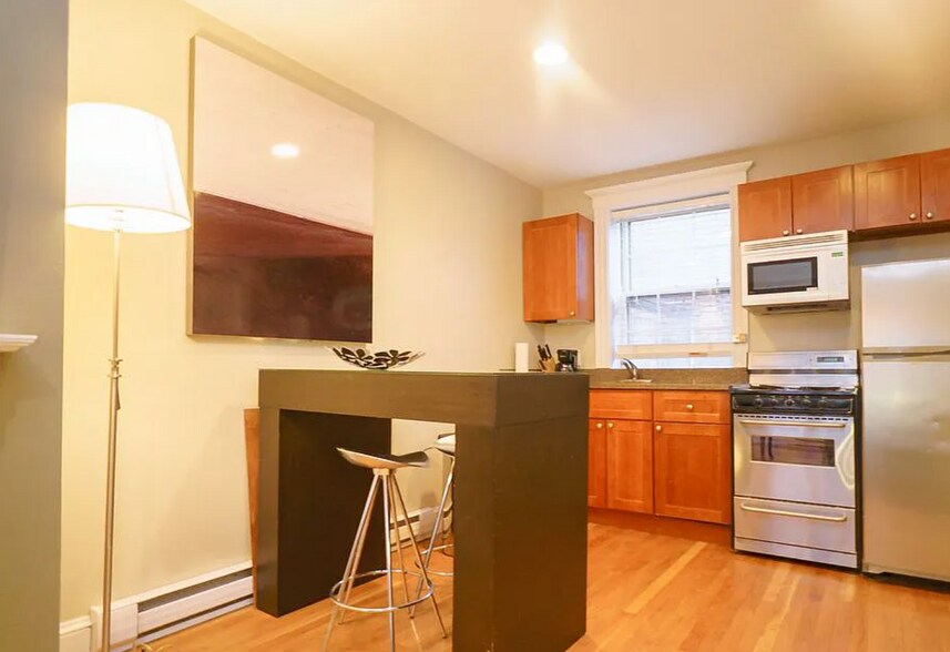 Building Photo - 16 Cedar Lane Way