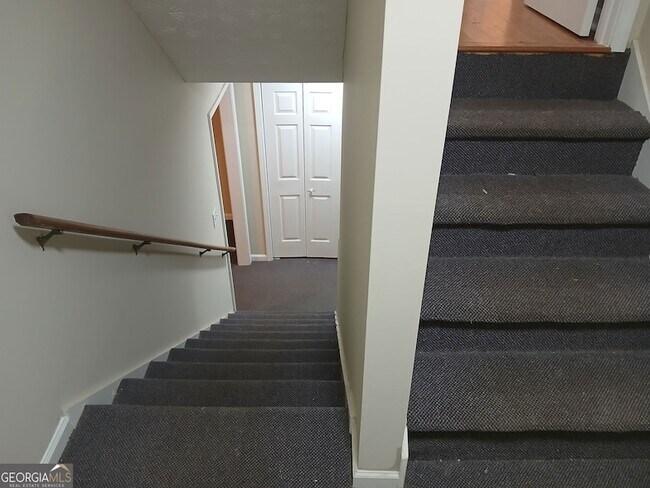 Building Photo - 4761 Habersham Way SE