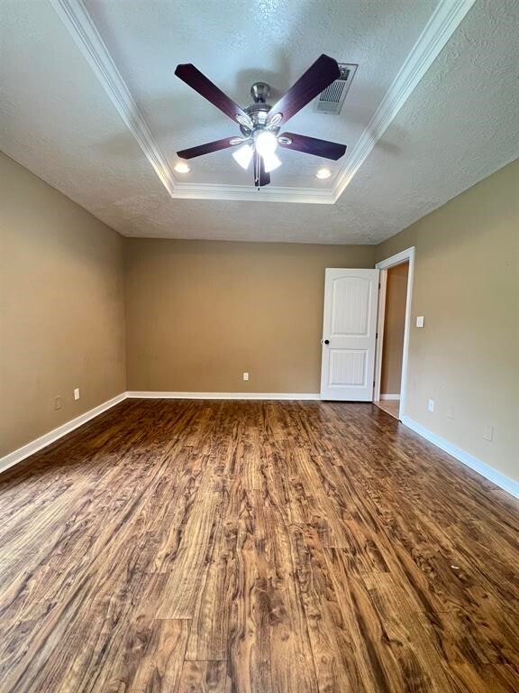 Building Photo - 12965 Larch Ln