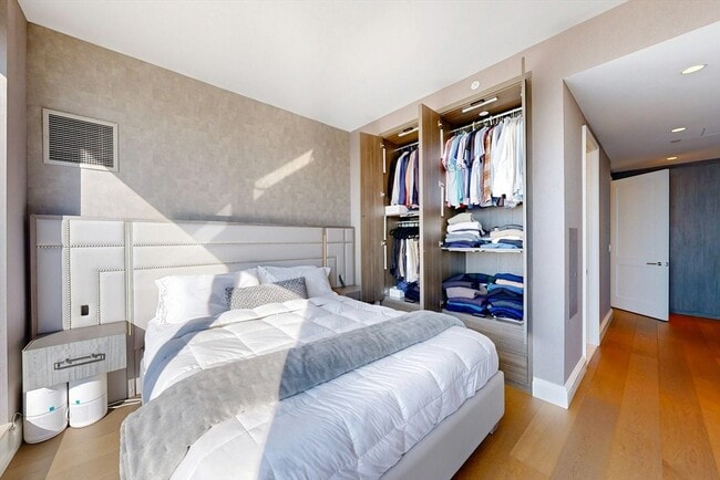 Building Photo - 240 Devonshire St