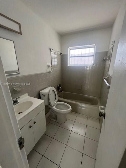 Building Photo - 2155 NW 71st St