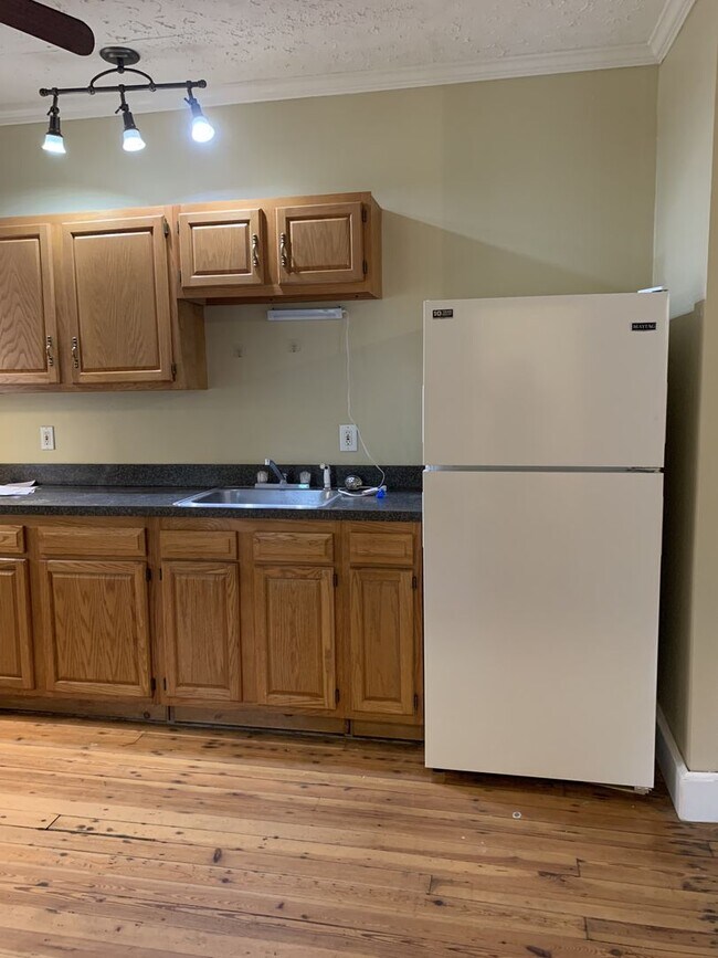 Building Photo - 221 Philadelphia Ave