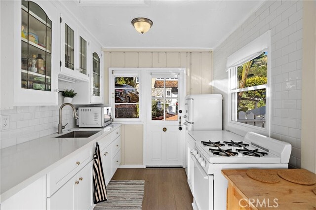 Building Photo - 2746 S Coast Hwy