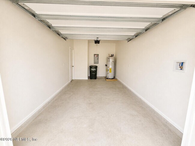 Building Photo - 726 Sailor Grv Ln