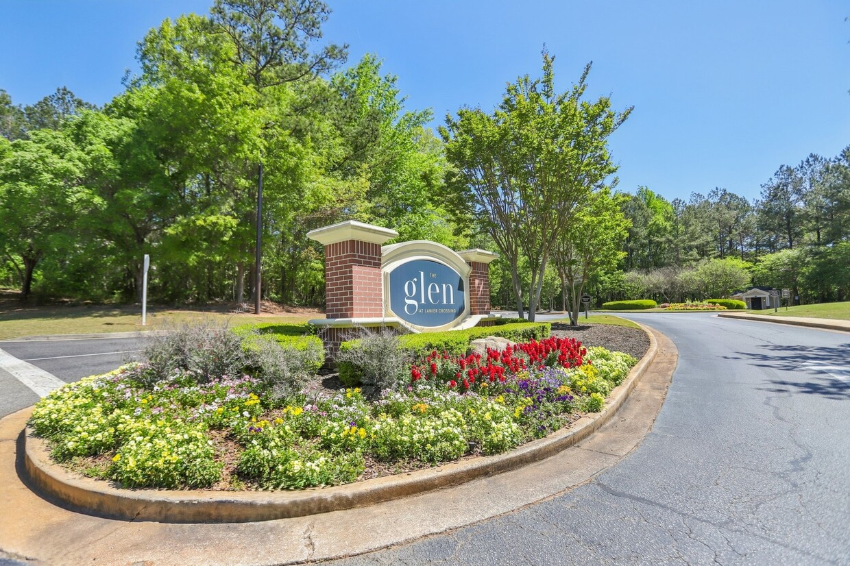 Primary Photo - The Glen at Lanier Crossing