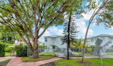Building Photo - 1730 Marseille Dr