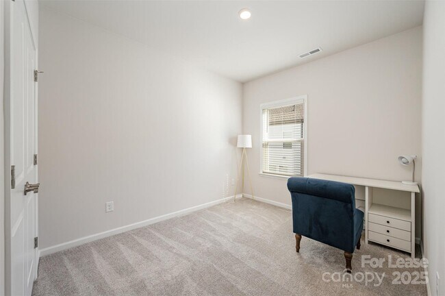 Building Photo - 6027 Towering Oaks Dr