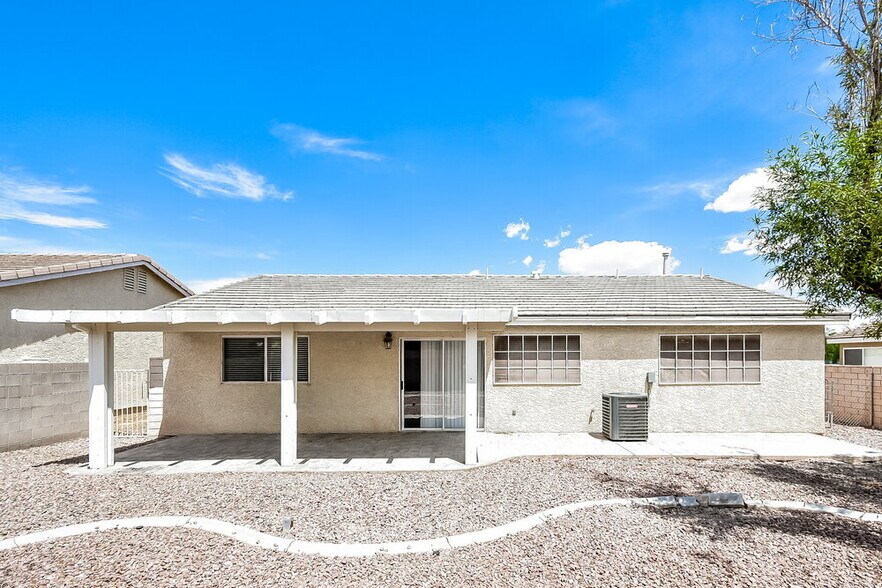 Building Photo - 5421 Ash Meadows Way