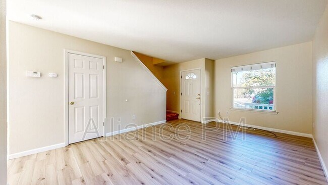 Building Photo - 1520 Humboldt St