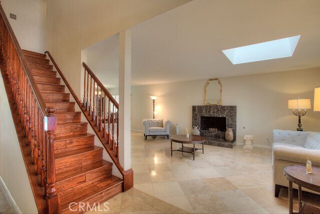 Building Photo - 15412 Lorraine Way