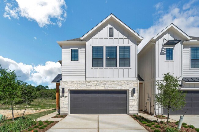 Building Photo - FOUR WEEKS FREE!!!   Brand New Townhome in...