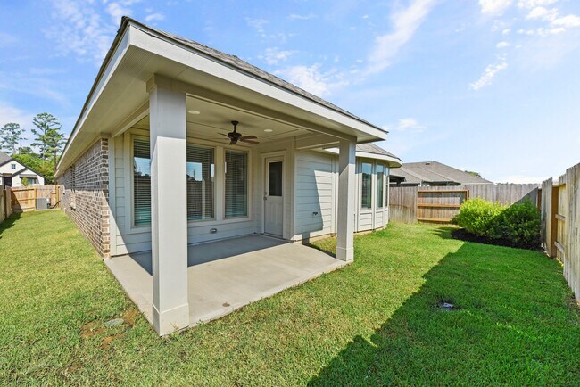 Building Photo - 1330 Lakeside Crk Rd