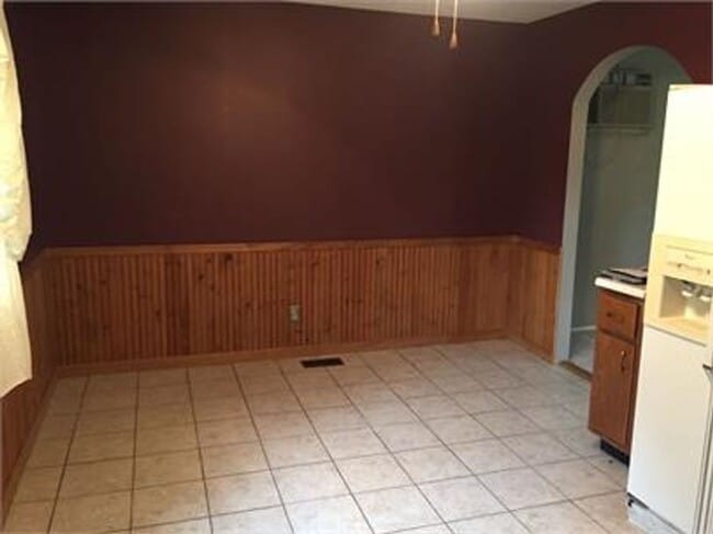 Building Photo - 906 Timothy Trail