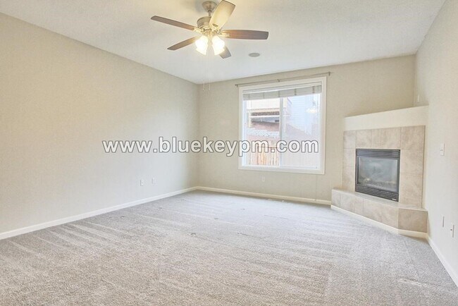 Building Photo - 4 Bed, 2.5 Baths Home with Primary Suite on Main Floor in Ridgefield