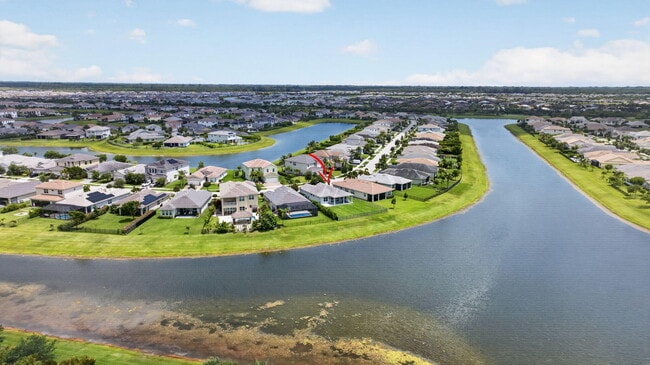 Building Photo - 15660 Goldfinch Cir