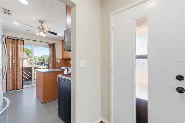 Building Photo - 4440 Pelorus Dr