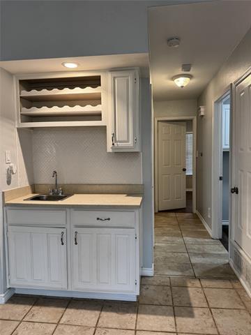 Building Photo - 7909 Iola Dr