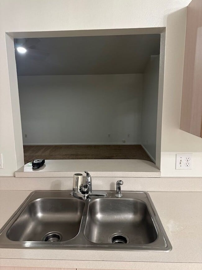 Building Photo - 2507 Woods Edge Cir