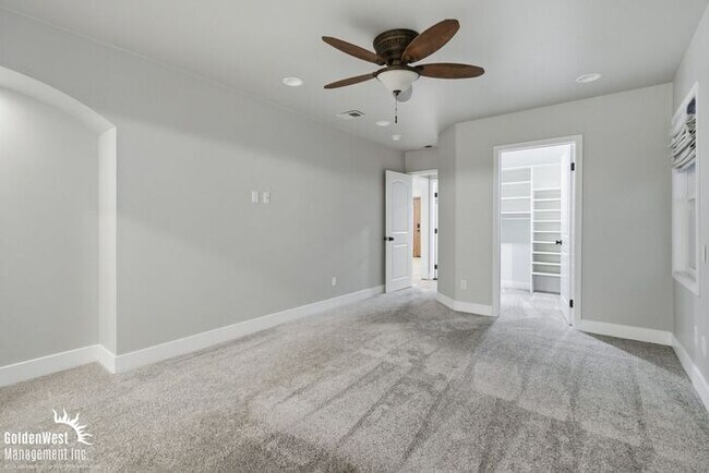 Building Photo - Stunningly Renovated 3Bdm 2Ba Home + Casita in Poway!
