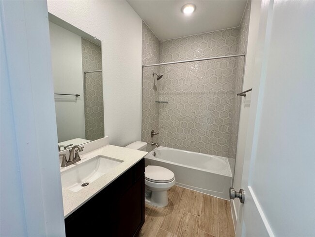 Building Photo - 1210 Shaded Rock Dr