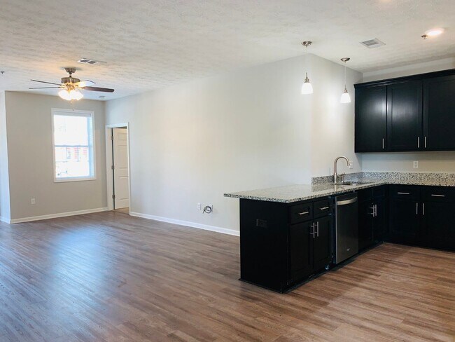 Building Photo - 621 Jefferson St