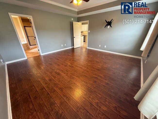 Building Photo - 2232 Ingleside Dr