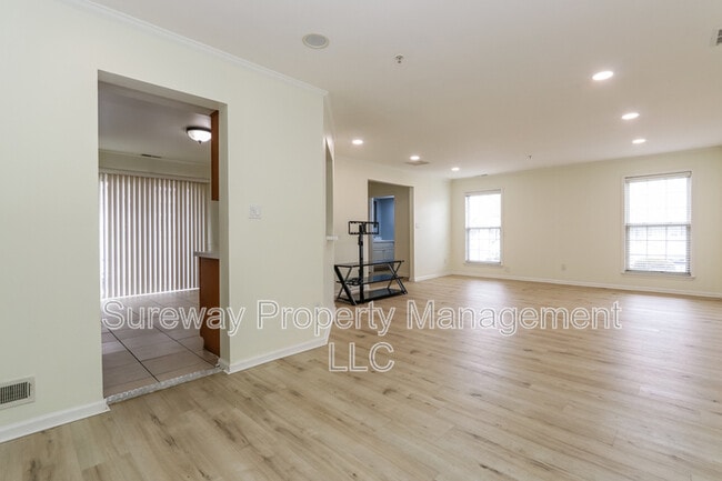 Building Photo - 1404 Wharton Rd