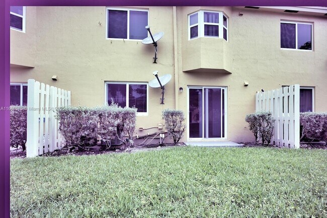 Building Photo - 3398 NE 9th Dr