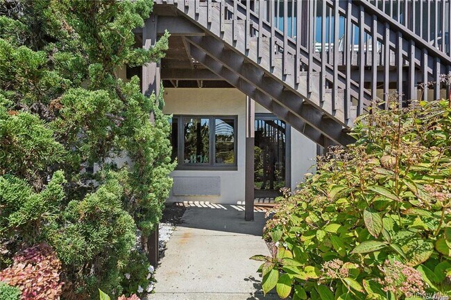 Building Photo - 615 Oceanfront