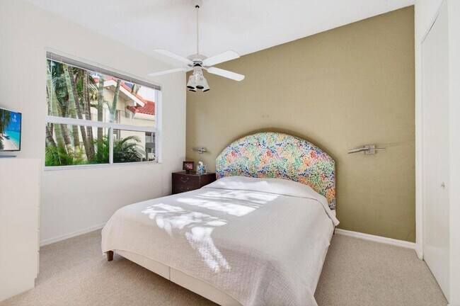 Building Photo - 2512 Coco Plum Blvd