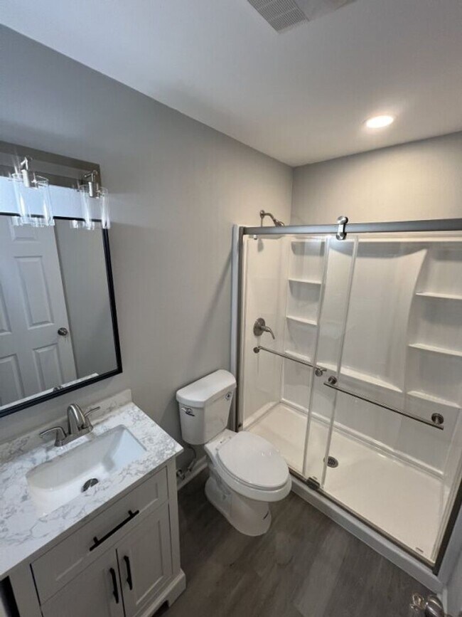 Building Photo - Beautifully Renovated 3BR Home in a Quiet Baton Rouge Neighborhood