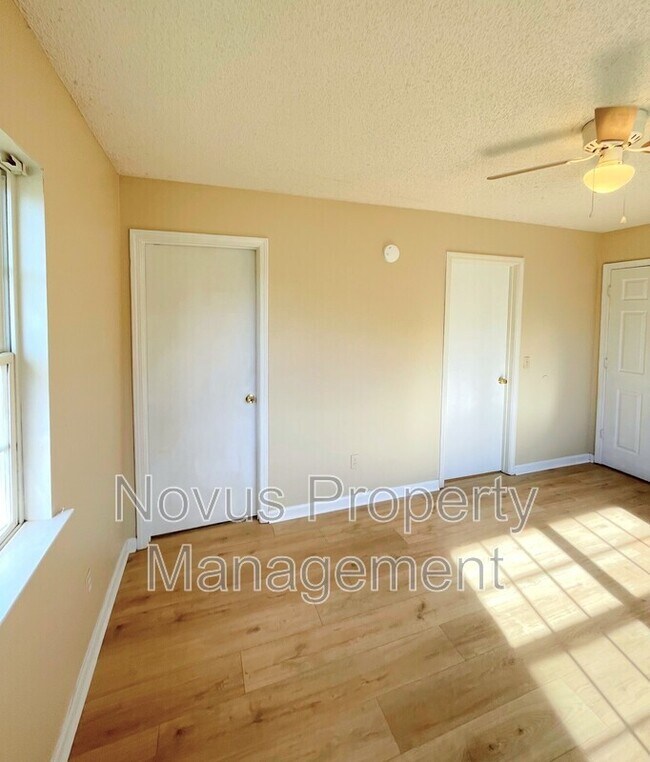 Building Photo - 100 Chalfont Cir