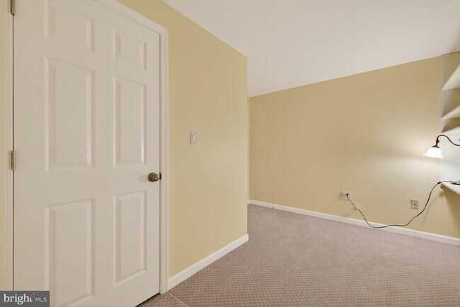 Building Photo - 12320 Pissaro Dr