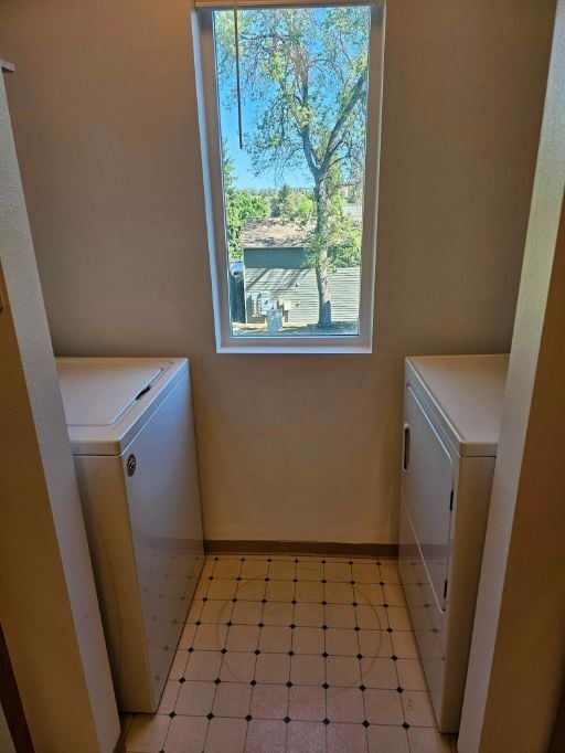 Building Photo - 317 E C St