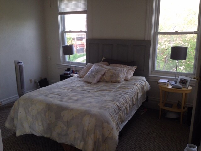 Large Bedroom with 2 closets - 438 S Pacific Ave