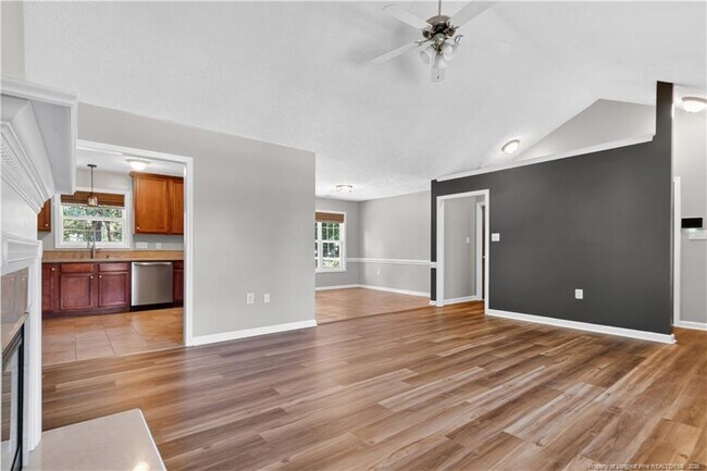 Building Photo - 278 Oakmont Dr