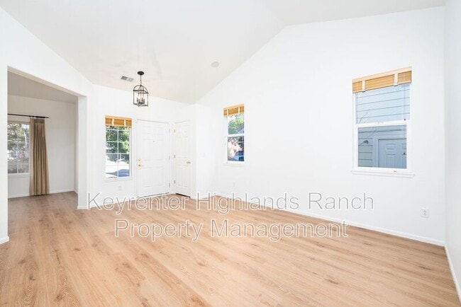 Building Photo - 10460 Tracewood Cir