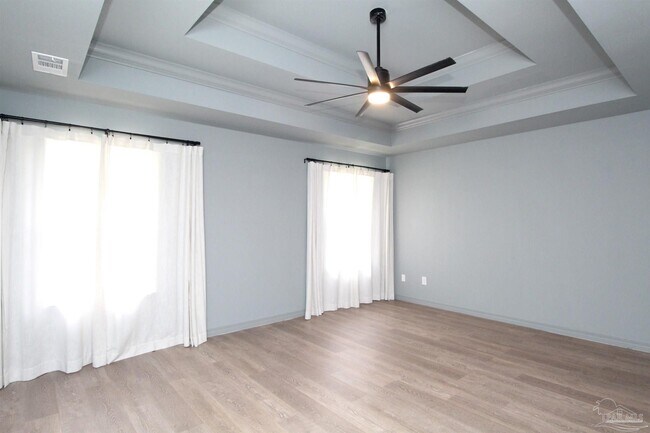 Building Photo - 174 Emmons Ln