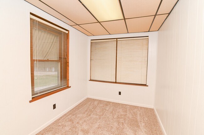Building Photo - 1518 E McCarty St