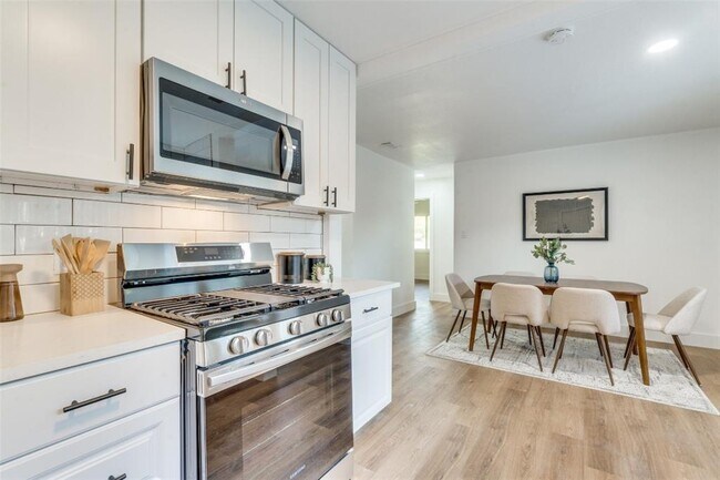 Building Photo - 9412 Quail Meadow Dr