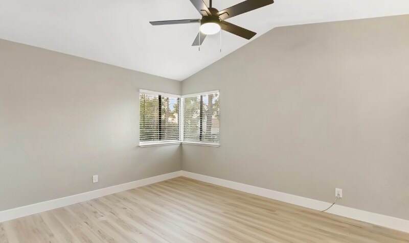 Building Photo - 3532 Del Sol Way