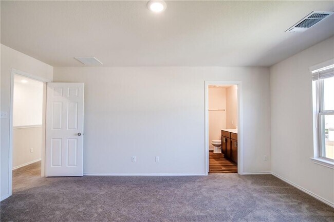 Building Photo - 172 Purple Sandpiper Ln