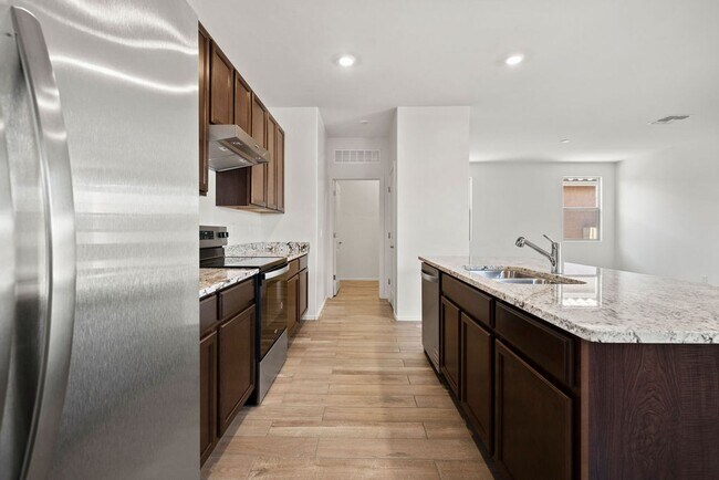 Building Photo - Beautiful Brand New 3 Bedroom Home with De...