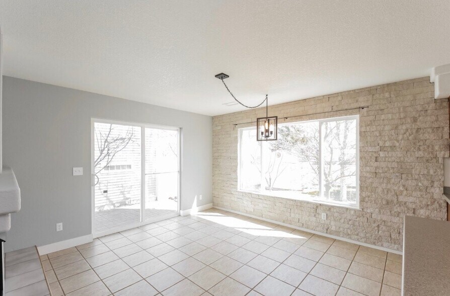 Building Photo - 4830 Flanders Way