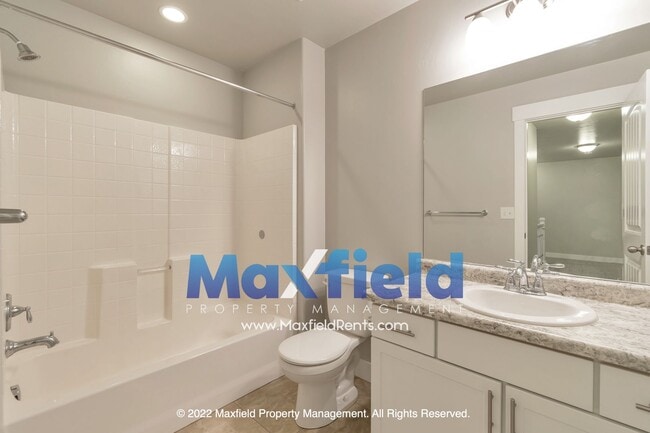 Building Photo - Immaculate 3BD, 3 BA, 2GA Draper townhome with super fast fiber internet