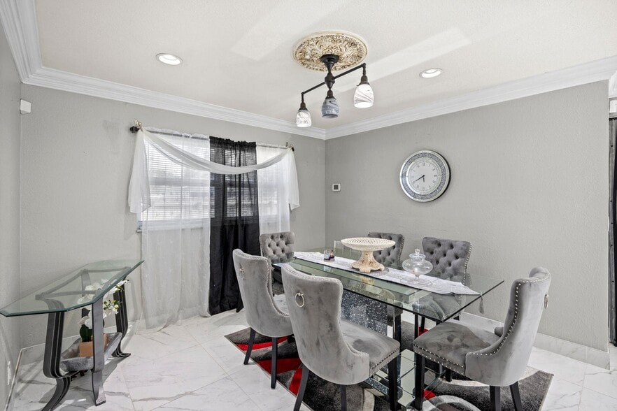 Building Photo - 22731 SW 55th Way