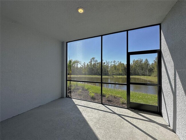 Building Photo - 14231 Heritage Landing Blvd