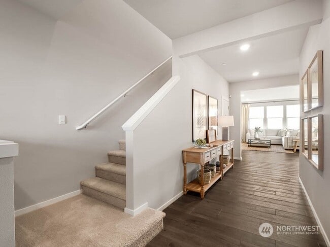 Building Photo - 18734 Lipoma Pl E
